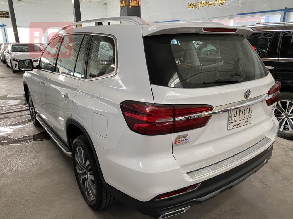 ئێم جی RX8